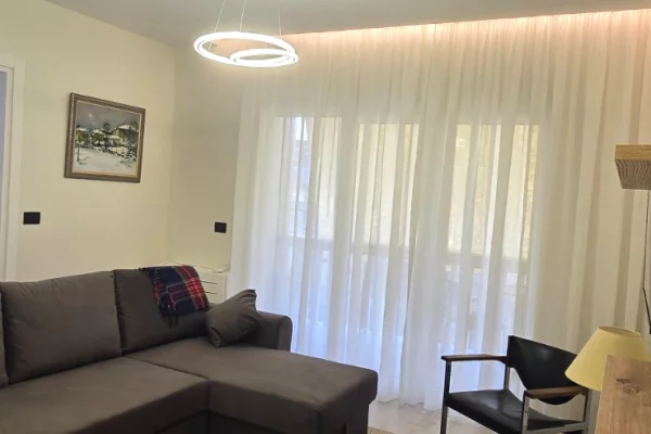 Appartamento in affitto a Tirana 1+1, Arredato