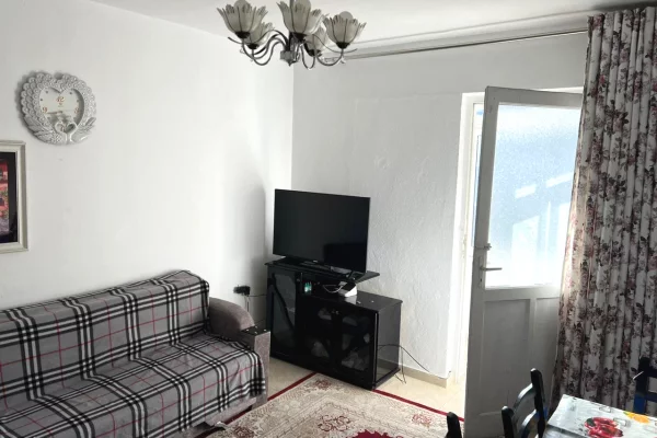 Shtepi ne shitje 1+1 ne Tirane - 11,800,000 Leke