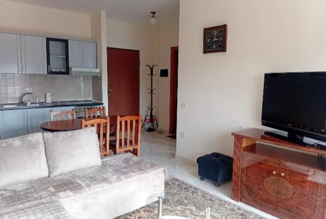 Shtepi me qera 1+1 ne Tirane - 550 Euro