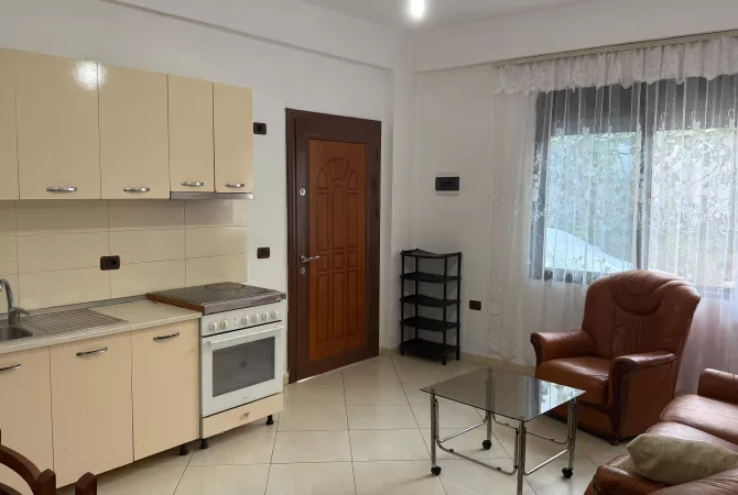 Shtepi me qera Apartament ne Tirane, 1+1, Mobilimi E mobiluar, Pagesa 35,000  Leke.