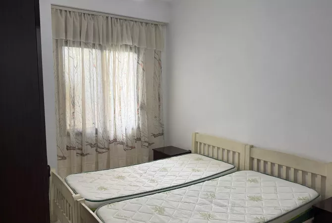Shtepi me qera Apartament ne Tirane, 1+1, Mobilimi E mobiluar, Pagesa 35,000  Leke.