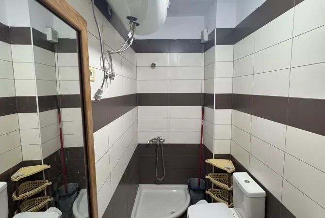 Shtepi me qera 1+1 ne Tirane - 40,000 Leke