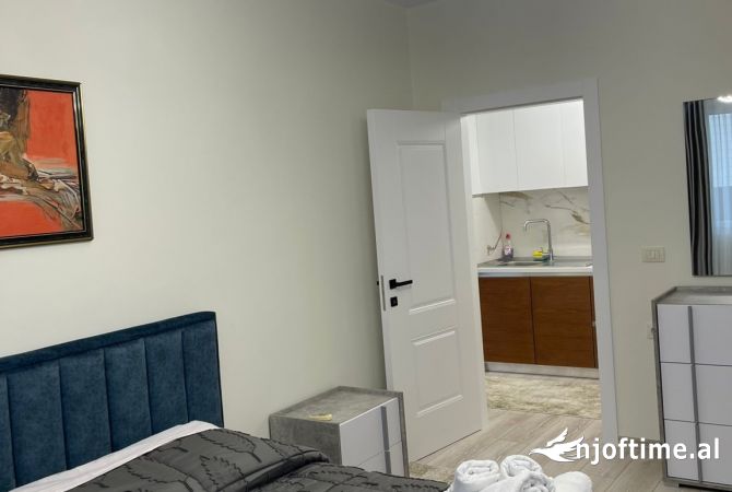 Shtepi me qera 1+1 ne Tirane - 900 Euro