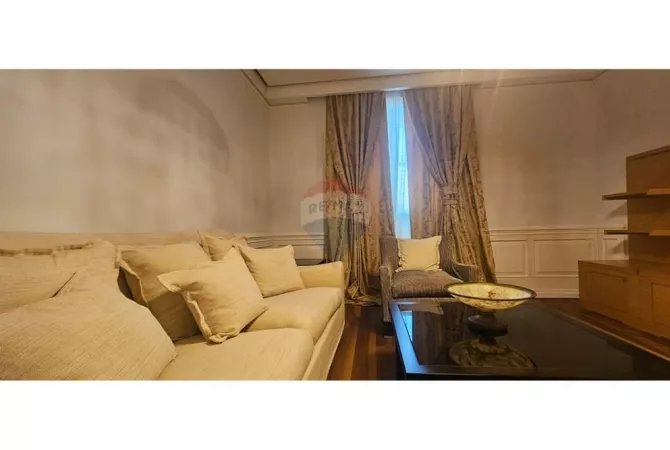 Shtepi me qera 1+1 ne Tirane - 700 Euro