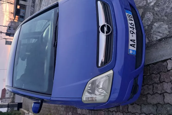 Makina ne shitje ne Tirane, Opel, 2007 gasoline-gas,Kambio Manual Pagesa 1,700  Euro.