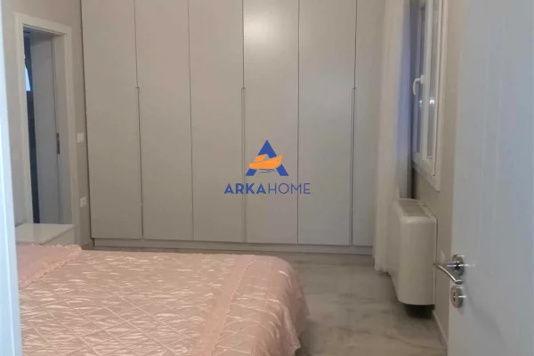 Shtepi me qera 2+1 ne Tirane - 800 Euro