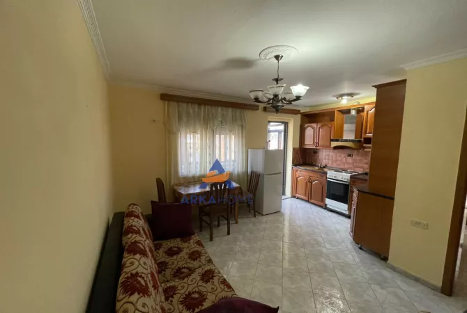 Shtepi me qera 2+1 ne Tirane - 500 Euro