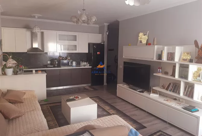 Shtepi ne shitje 2+1 ne Tirane - 155,000 Euro