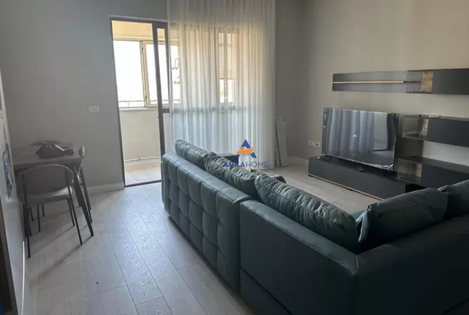 Shtepi me qera 2+1 ne Tirane - 65,000 Leke
