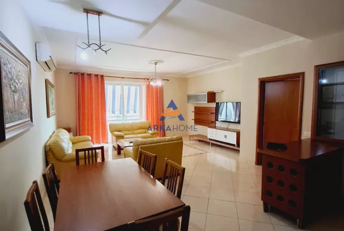 Shtepi me qera 2+1 ne Tirane - 570 Euro