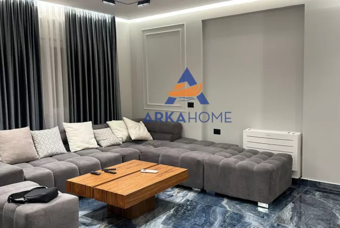 Shtepi me qera 2+1 ne Tirane - 1,500 Euro