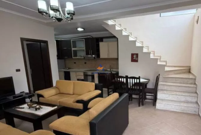 Shtepi me qera 4+1 ne Tirane - 600 Euro
