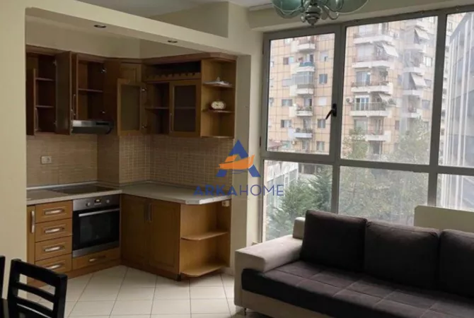 Shtepi me qera 2+1 ne Tirane - 450 Euro