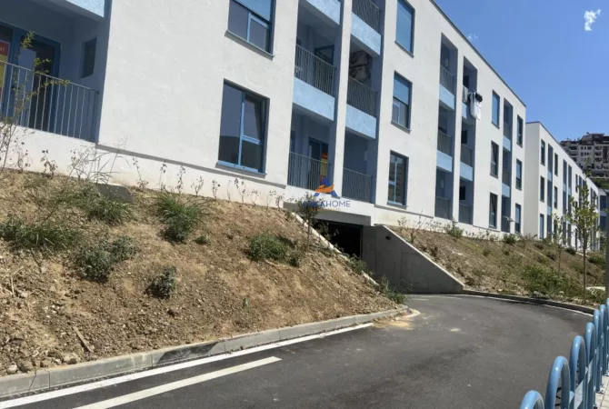 Shtepi ne shitje Apartament ne Tirane, 1+1, Mobilimi Bosh, pa mobiluar, Pagesa 93,000  Euro.