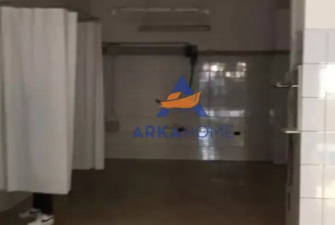 Ambient biznesi me qera 1+1 ne Vlore - 500 Euro