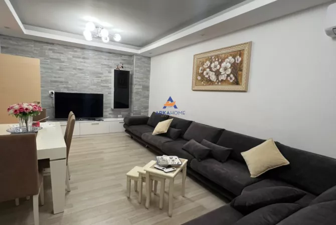 Shtepi me qera 2+1 ne Tirane - 550 Euro