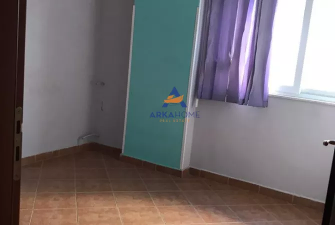 Shtepi ne shitje 4+1 ne Tirane - 170,000 Euro