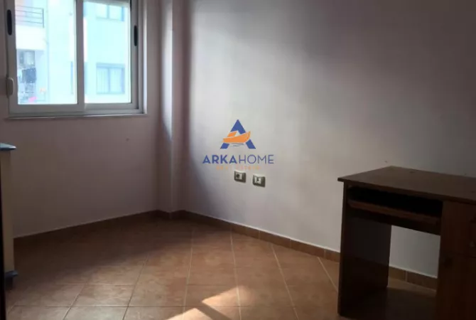 Shtepi ne shitje 4+1 ne Tirane - 170,000 Euro
