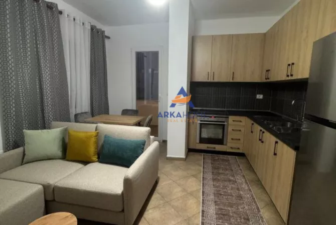 Shtepi me qera 1+1 ne Tirane - 50,000 Leke