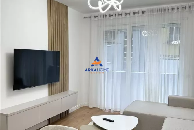 Shtepi me qera 2+1 ne Tirane - 650 Euro
