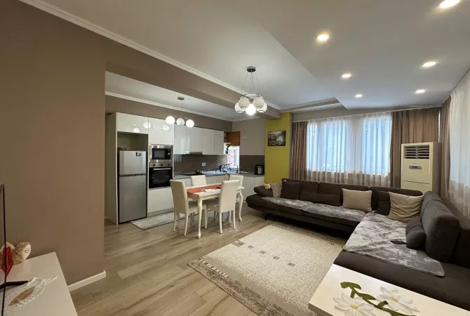 Shtepi ne shitje 3+1 ne Tirane - 220,000 Euro