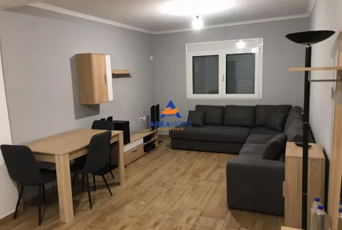 Shtepi me qera 2+1 ne Tirane - 550 Euro