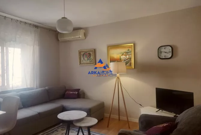 Shtepi me qera 1+1 ne Tirane - 550 Euro