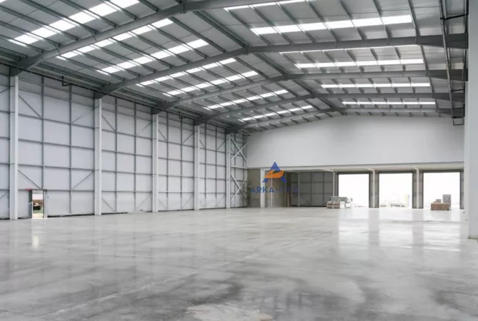 Ambient biznesi me qera 4+1 ne Tirane - 3,500 Euro