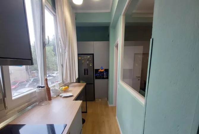 Shtepi ne shitje 5+1 ne Tirane - 450,000 Euro