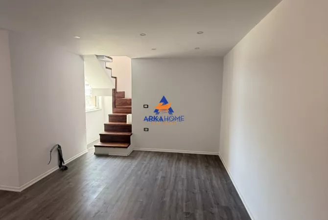 Shtepi ne shitje 2+1 ne Tirane - 130,000 Euro