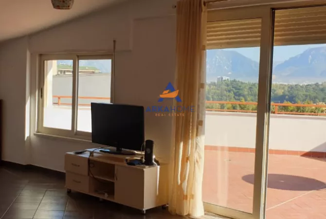 Shtepi me qera 4+1 ne Tirane - 1,200 Euro