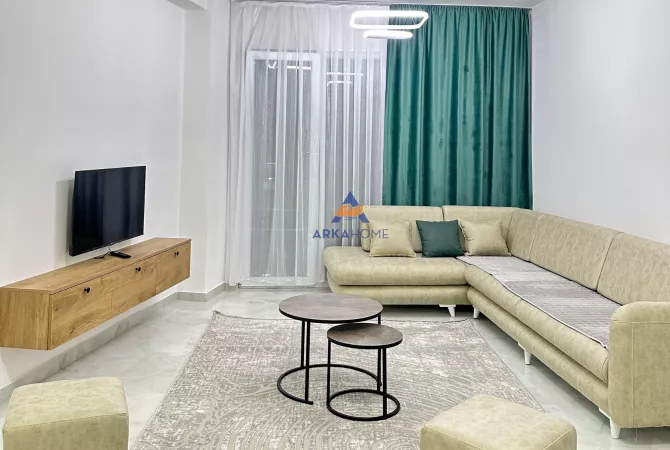 Shtepi me qera 2+1 ne Tirane - 612 Euro