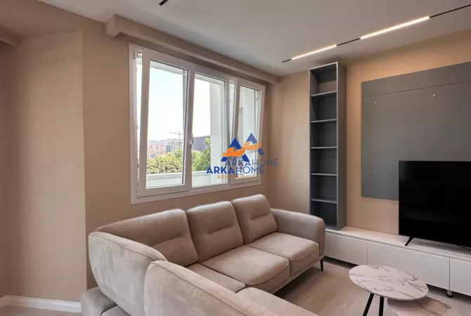 Shtepi me qera 2+1 ne Tirane - 800 Euro
