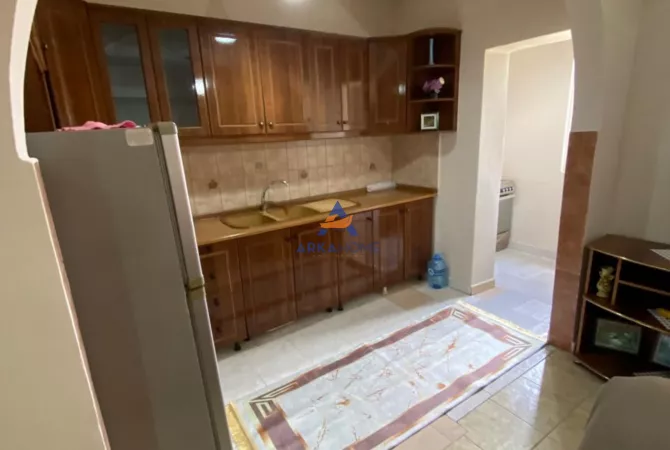 Shtepi me qera 2+1 ne Tirane - 650 Euro