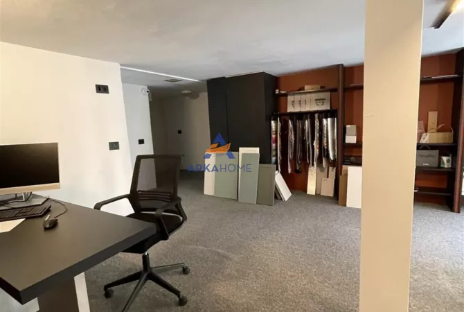 Ambient biznesi me qera 3+1 ne Tirane - 650 Euro