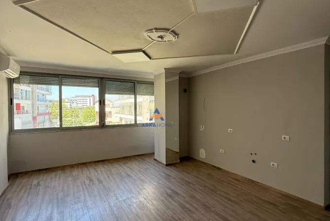 Shtepi ne shitje 2+1 ne Tirane - 175,000 Euro