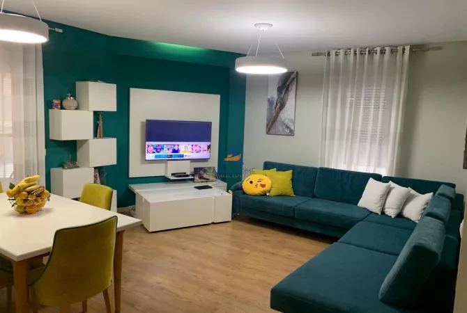 Shtepi me qera 3+1 ne Tirane - 800 Euro