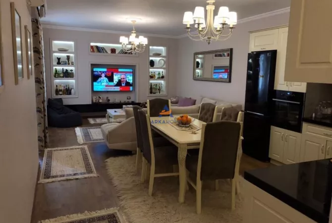 Shtepi ne shitje 2+1 ne Tirane - 155,000 Euro