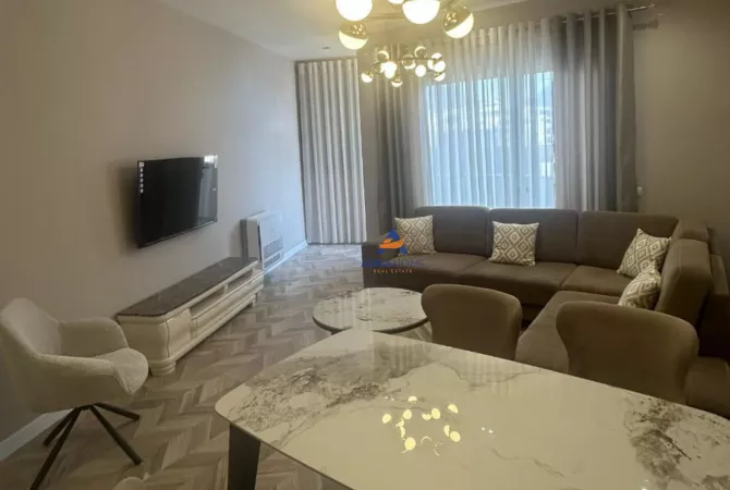 Shtepi ne shitje 2+1 ne Tirane - 360,000 Euro