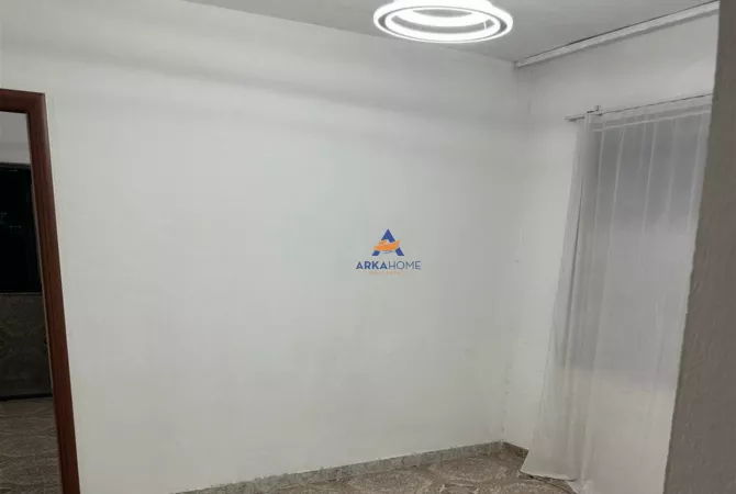 Shtepi me qera 1+1 ne Tirane - 400 Euro