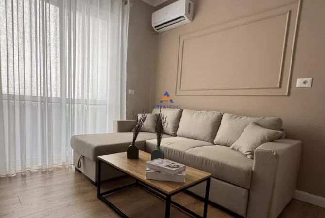 Shtepi me qera 2+1 ne Tirane - 1,200 Euro