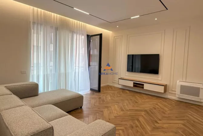 Shtepi me qera 2+1 ne Tirane - 1,500 Euro
