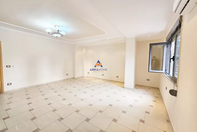 Casa in affitto 3+1 a Tirana - 950 Euro