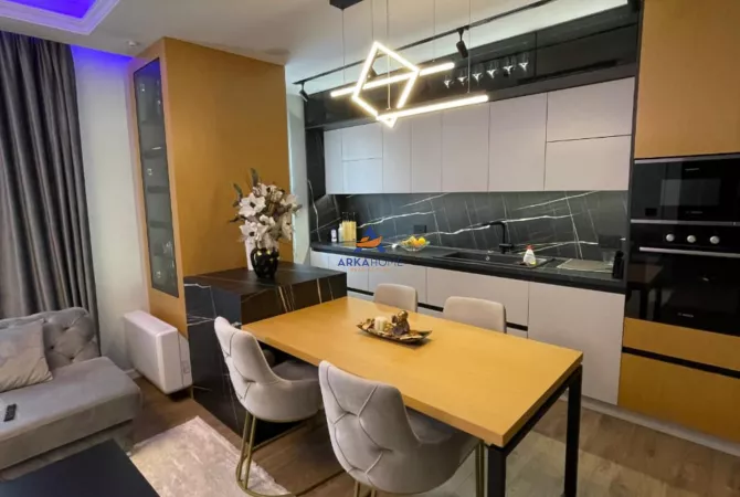Shtepi ne shitje 2+1 ne Tirane - 240,000 Euro