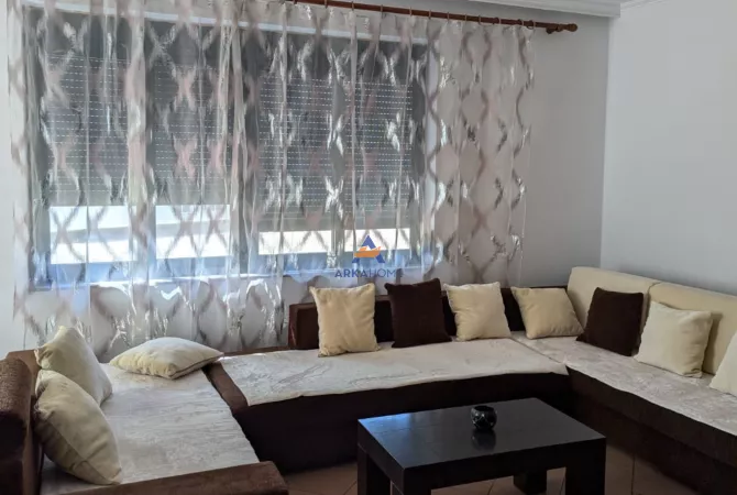 Shtepi me qera 2+1 ne Tirane - 720 Euro