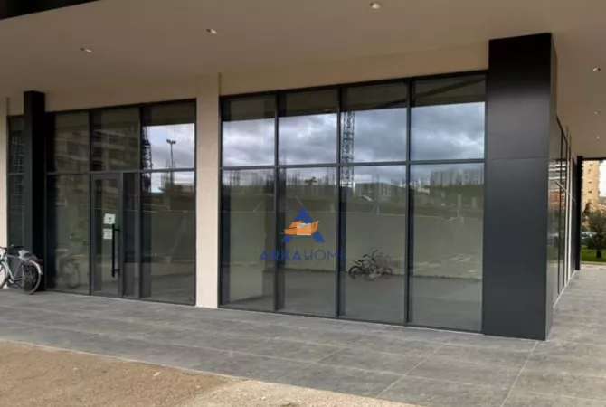 Business Property for Rent 3+1 in Tirana - 1,000 Euro