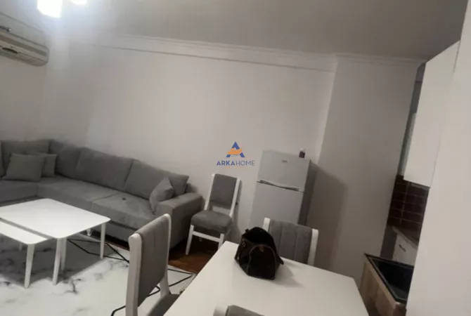 Shtepi me qera 2+1 ne Tirane - 550 Euro