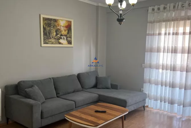 Shtepi me qera 1+1 ne Tirane - 780 Euro