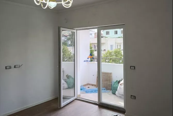 Shtepi ne shitje 1+1 ne Tirane - 104,000 Euro