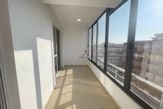Shtepi ne shitje Apartament ne Tirane, 2+1, Mobilimi E mobiluar, Pagesa 135,000  Euro.